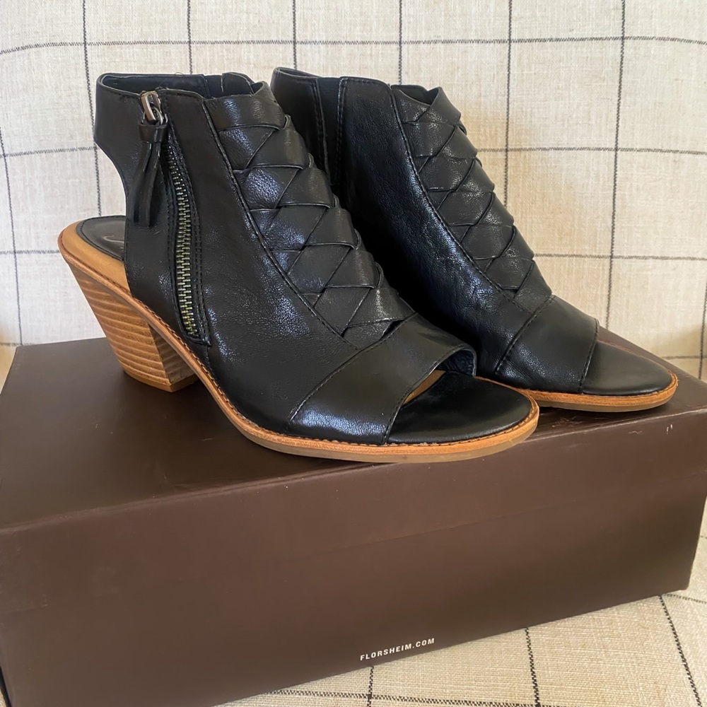 SOFFT Black Heeled Boots with Chunky Wooden Heel and Peep Toe
